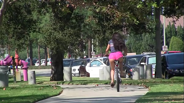 Bambi Wolfe LovesDaytimeSex