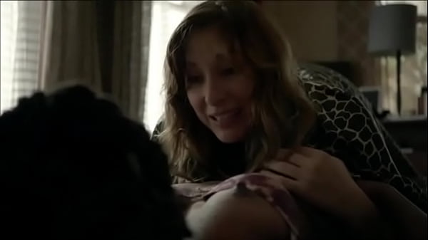 Play MP4 - Isidora Goreshter goes down on Shanola Hampton