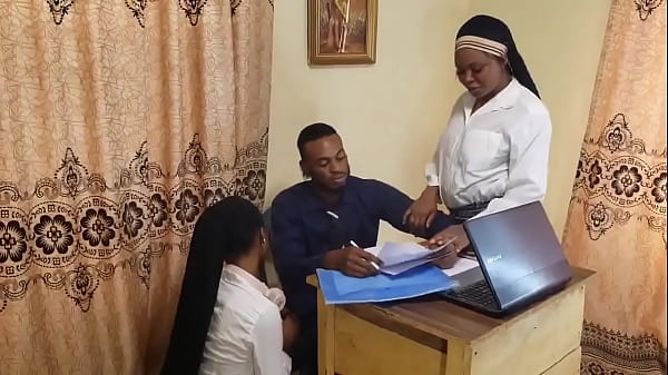 Sabi girls always find a way to get good grades 