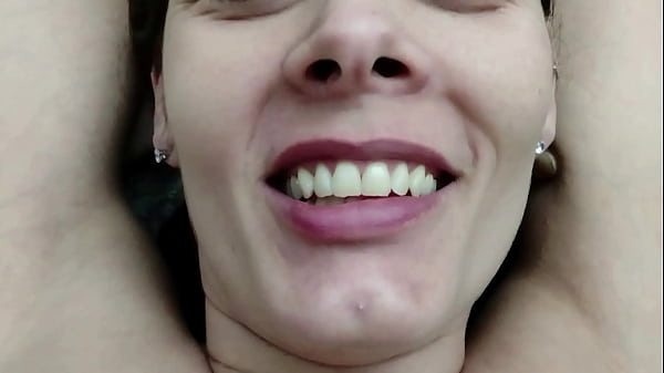 Nonton Coroa Vagabunda Se Deliciando O Pau Do Novinho thumbnail