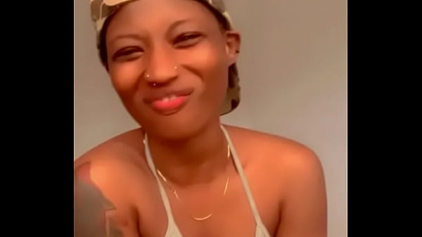 Nonton Danceuse Pro thumbnail