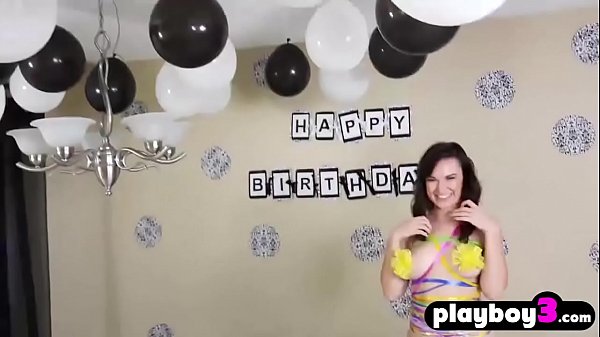 Nonton Crazy Amateur Teens Hard Fucked By Friends Big Cocks thumbnail