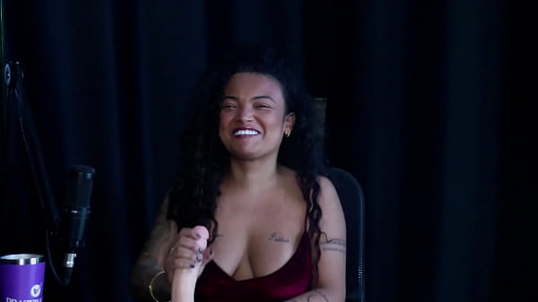 Safada demonstra seu boquete depois de dizer que a criação de_conteúdo é um_investimento a longo prazo Gaúcha Yasmin SHEER_RED