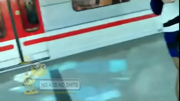 Play MP4 - Man touch woman under dress in train