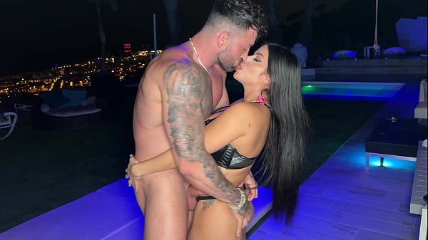 Play MP4 - HARD ANAL FUCK & PISSING With Curvy Latina Goddess Sara Retali