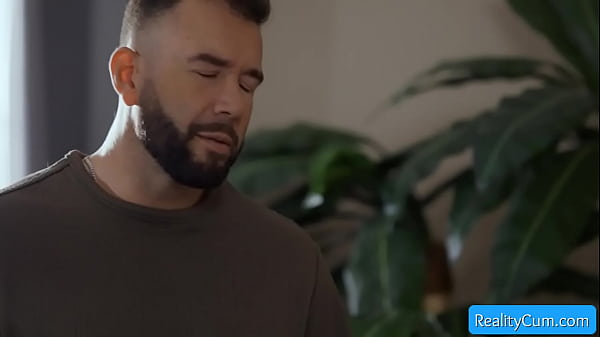 Play MP4 - Gorgeous blonde baby sitter seduces her employee with her natural big tits - Lindsay Lee&comma; Will Pounder