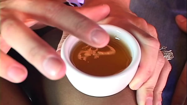 Nonton Honey My Moon - Sexy Newlywed Celebrate With A Fuck And A Facial thumbnail