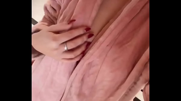 Nonton Hei&szlig;, Dass Du Da Bist! Hol Dir Heute 50% Bonus-coins Und G&ouml;nn Dir Die Sch&auml;rfsten Live-shows, Die Dich Richtig Zum ... thumbnail