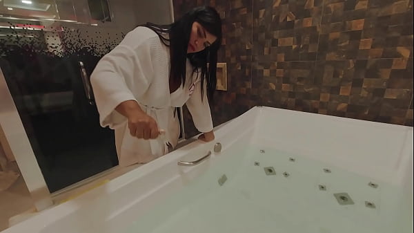 Academia, Suada e Sem Calcinha: A Foda no Uber com o Tes&atilde;o Que Subiu 