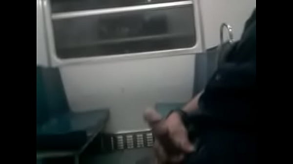 Play MP4 - masturbacion en el transporte publico metro mexico