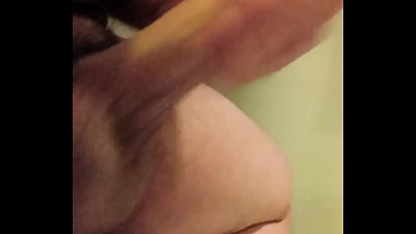 Play MP4 - Masturbando mi verga aceitosa