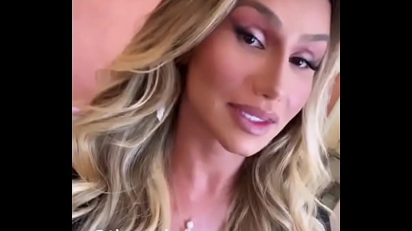 Um pouco do querolou ontem em_um dos estúdiosda sejaprivacy_Fui convidada pra participar de_uma entrevista onde conto