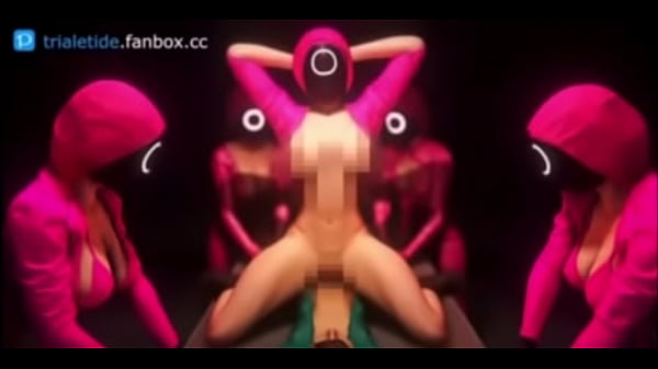 Guardias de el juego del calamar tetonas cogen a jugador sumiso en mesa de metal 