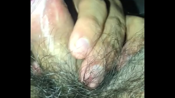 Chico virgen jal&aacute_ndosela