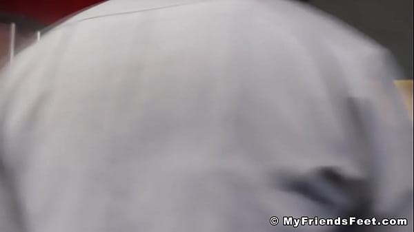 Play MP4 - Police officer worships and licks prisoners big sweaty feet