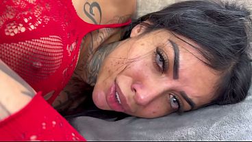 Ninfeta tatuada pediu rola no pelo