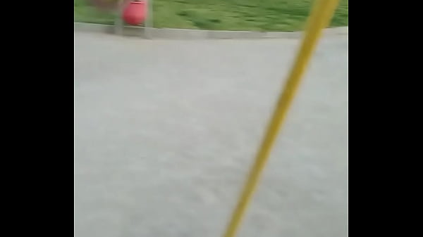 Columpiar un repollo que cosa mas excitante actriz:repollo 