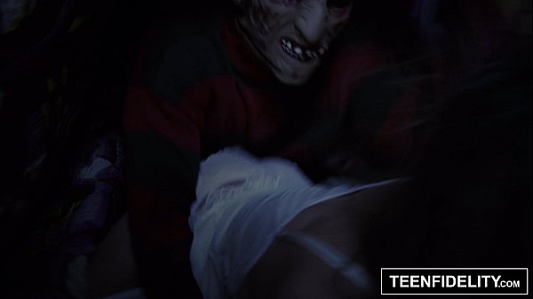 Play MP4 - TEENFIDELITY Staci Silverstone's Nightmare on Teen Street