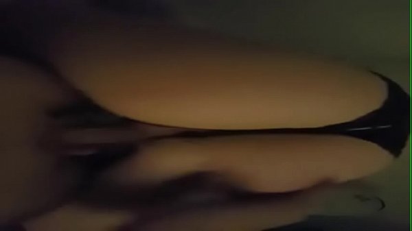 Sexy teen asiatique sucer et baiser par derri&egrave_re