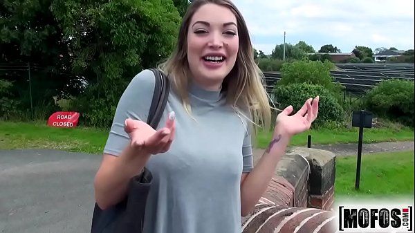 Play MP4 - Mofos&period;com - &lpar;Tamara Grace&rpar; - Public Pick Ups