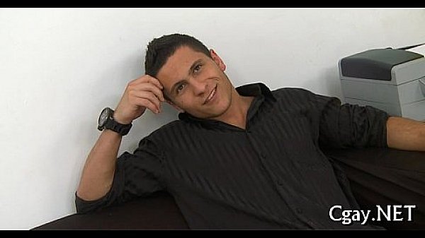 Smutty ass drilling with dildo 