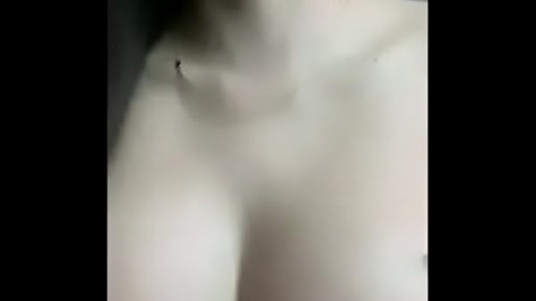 Novinha gostosa dan&ccedil;ando funk 