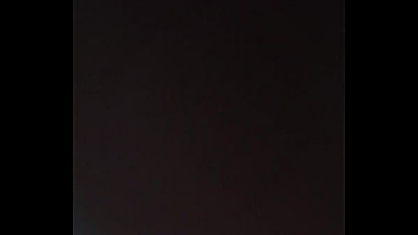 Habro mi culo y se ve mi ano 