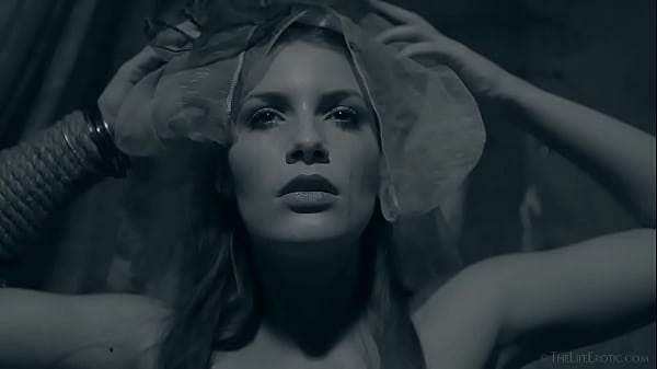 VILA EROTIC ART_PAUL BLACK