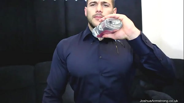 Play MP4 - He covers me in oil and receives a massive cum load