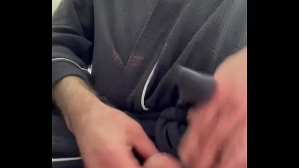 Play MP4 - Jerking myself