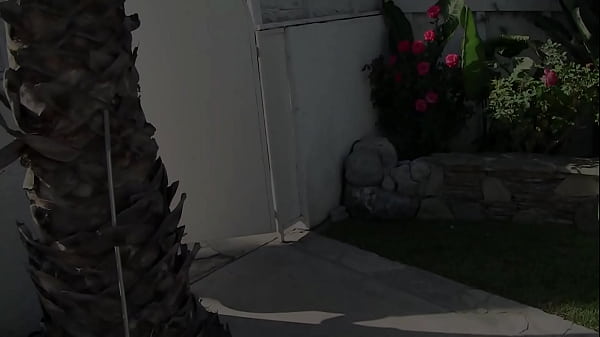 Nonton This Meat Puppet Was Enjoying The Pleasure Of Banging An Eighteen-year-old Until He Had... thumbnail