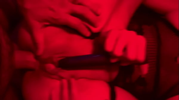 TooTighttoDrip gets plugged and fucked in the ass close up 