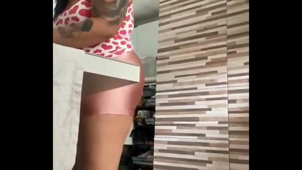 Safadas e bucetudas fazendo ovos de p&aacute;scoa 