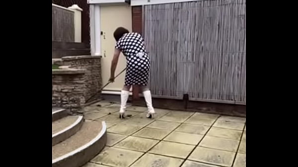 Working Outdoors In Polkadot Dress & Heels, Cro thumbnail