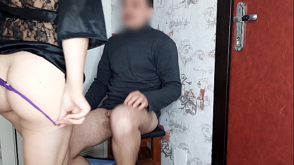 Hot Wife In Sexy Outfit Fucked Pizza Delivery Man thumbnail