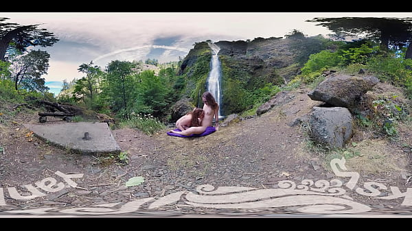 Yanks Babes Endza_& Sierra - Luscious Licking