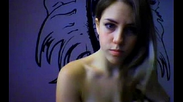 Nonton Blonde Teen Shows Her Natural Tits On Webcam thumbnail