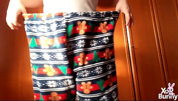 Nonton Pawg Testing Her New Cozy Pajamas With Big Loud Farts thumbnail