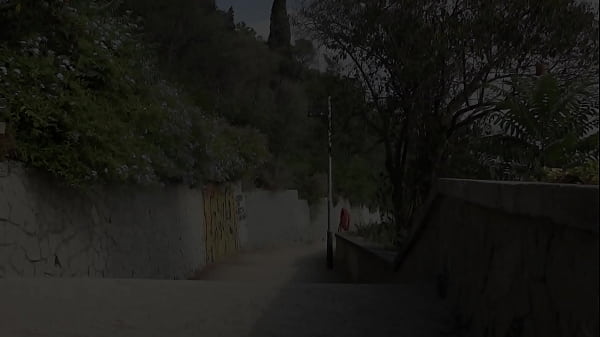 Nonton Stripes In The Center Of Barcelona thumbnail