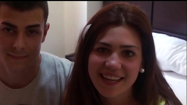 Nonton El Casting De Una Joven Parejita thumbnail