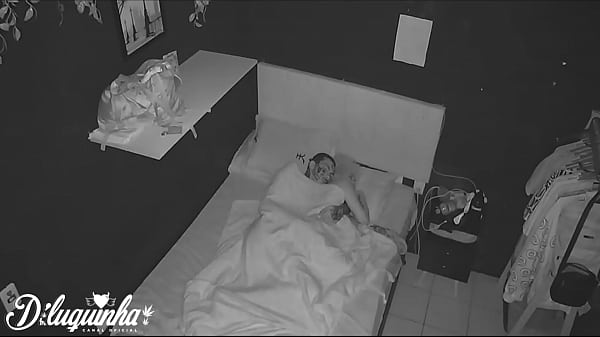 Fudendo A Novinha Antes Dela Ir Embora thumbnail