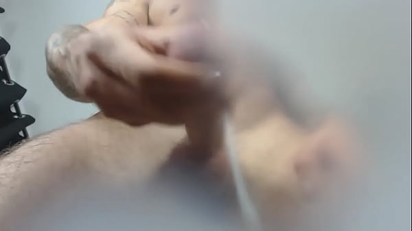 Play MP4 - Flex and Cum