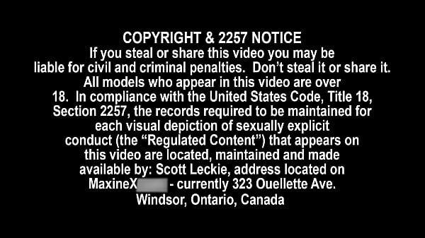 Nonton Oily Milf Show! Maxine X Plays With Her Boobs, Pussy & Sex Toys! thumbnail