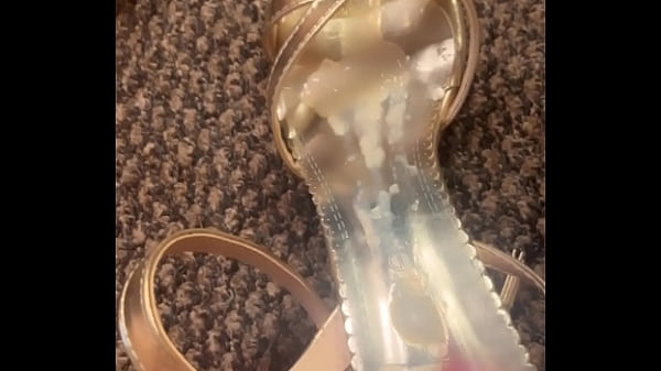 Dominant Shemale Makes You Lick Cum Off Her Smelly Feet and High Heels! - Jessica Bloom 