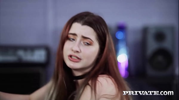 Private.com - Stripping Curvy Beauty Shi Official_Fucked Doggy Style!