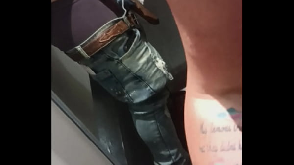 Play MP4 - Dressing room quickie