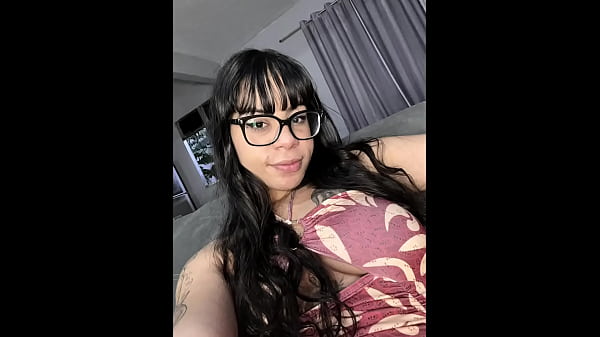 Caiu na net nerdzinha universit&aacute;ria dando pro professor casado no pelo