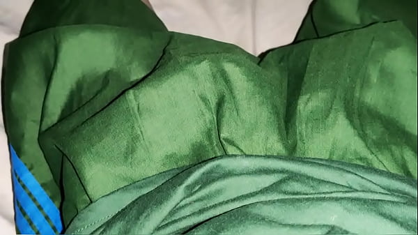 Play MP4 - &Dstrok;&ocirc;̀ng Chí Làm T&ocirc;i Nứng C&abreve;̣c Quá