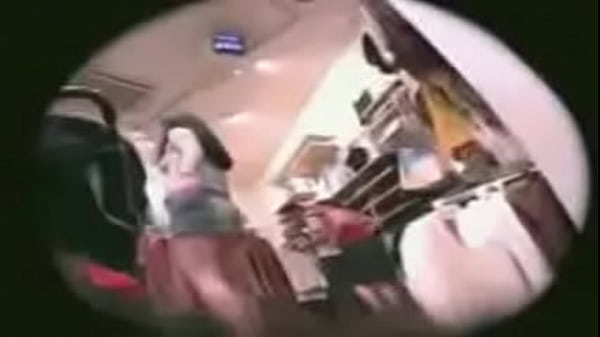 Debaixo da_Saia da_gostosa_no shopping