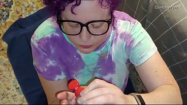 Cum on her glasses